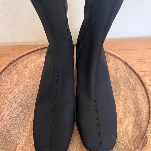 ZARA Black Booties - Stretch - MISMATCHED - Right is a 9 Left is a 10 - Picture 2 of 12